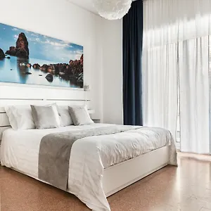 Aulino House , Aeroporto di Catania Fontana Rossa Italia